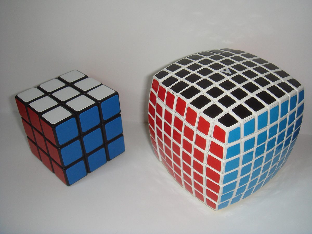 A size comparison between an "ordinary" 3x3x3 cube, and a 7x7x7 v-cube.